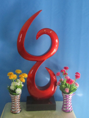 華盛美雕塑 藝術(shù)樹(shù)脂工藝品的匠心與美學(xué)